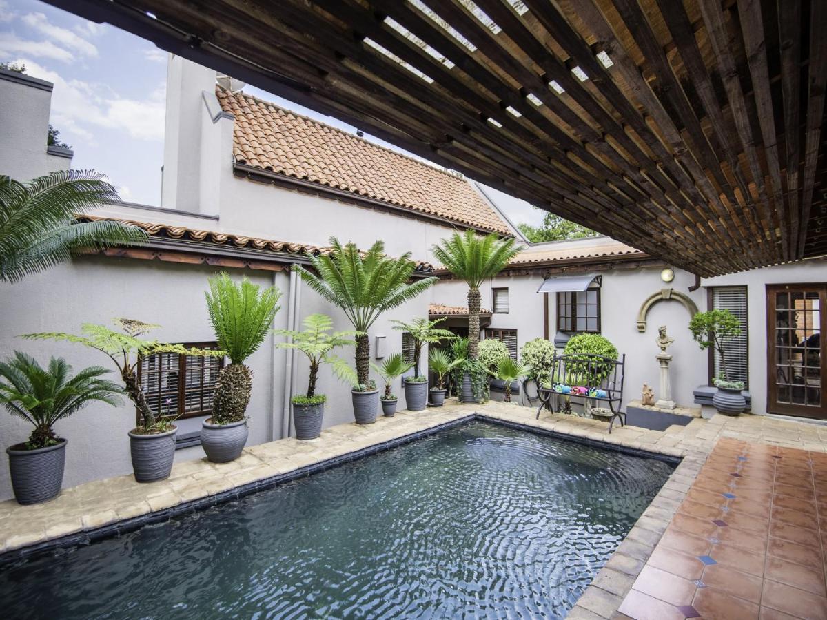 Bohemian Guesthouse - Pretoria-Noord Exterior foto